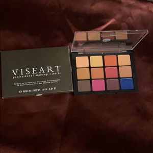 NWOT VISEART Nuetral Matte Pallette